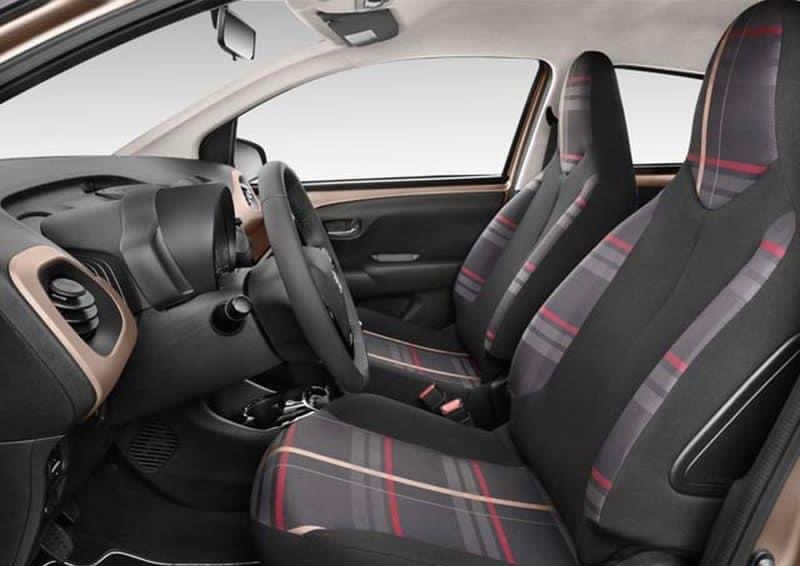 PEUGEOT 108